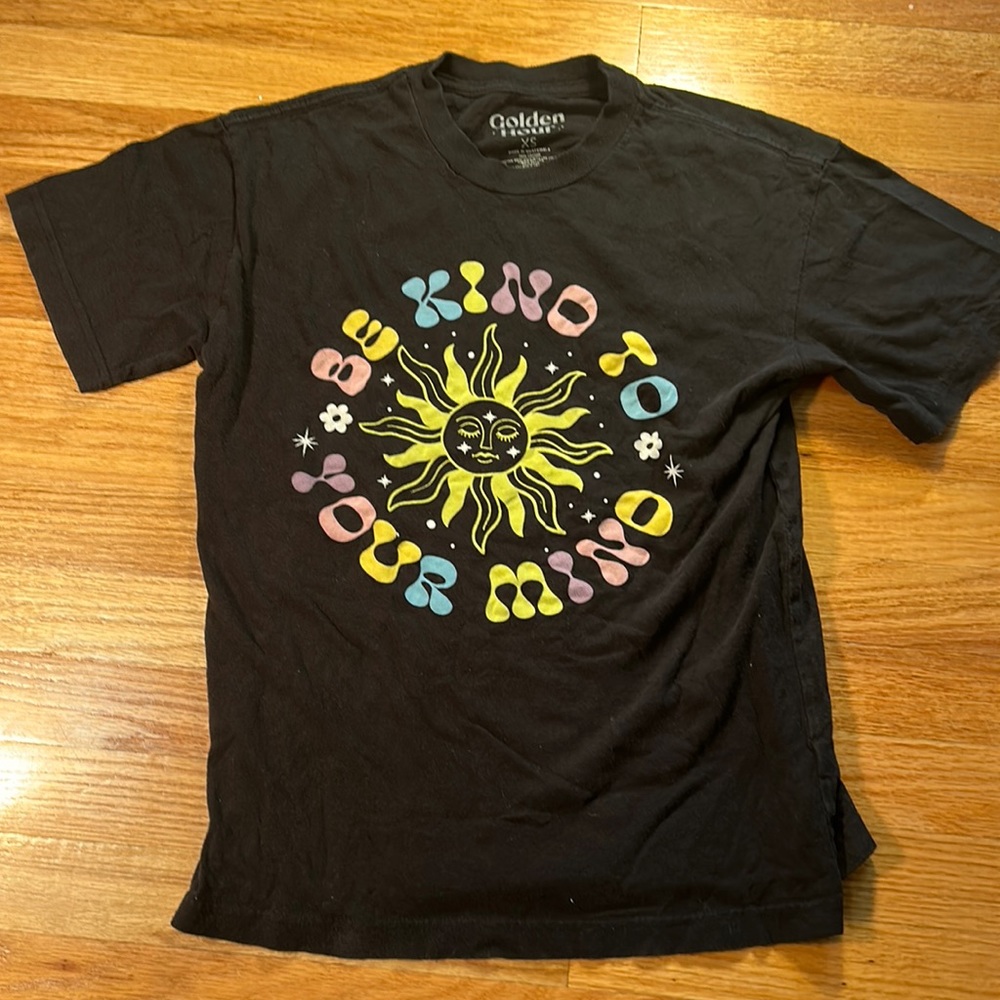 be kind to your mind graphic T-shirt